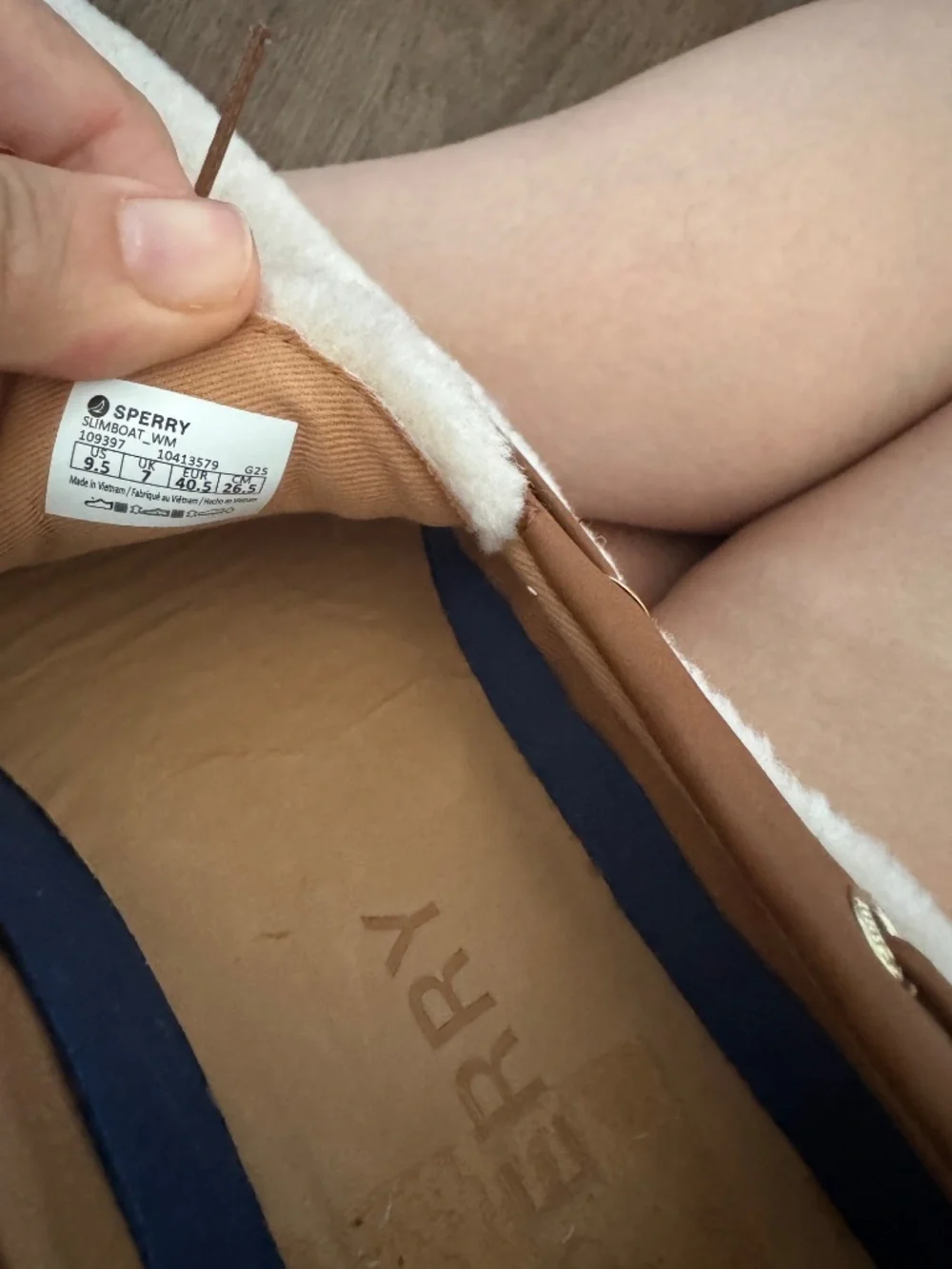 Sperry Women's Cream Faux-Sherpa Moccasin with Tan Trim NWOT